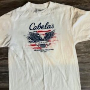 Cabelas t shirt with eagle american flag